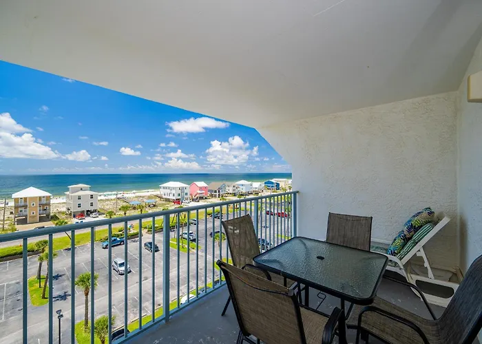 Surf & Racquet 712a Apartment